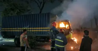 নরসিংদীতে শুল্ক-কর ফাঁকি দিয়ে আনা ২০ কার্টন সুতা জব্দ